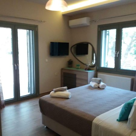 Villa Liberta Keri ภายนอก รูปภาพ