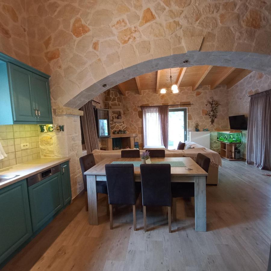 Villa Liberta Keri ภายนอก รูปภาพ