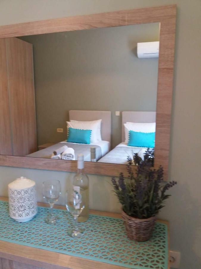Villa Liberta Keri ภายนอก รูปภาพ