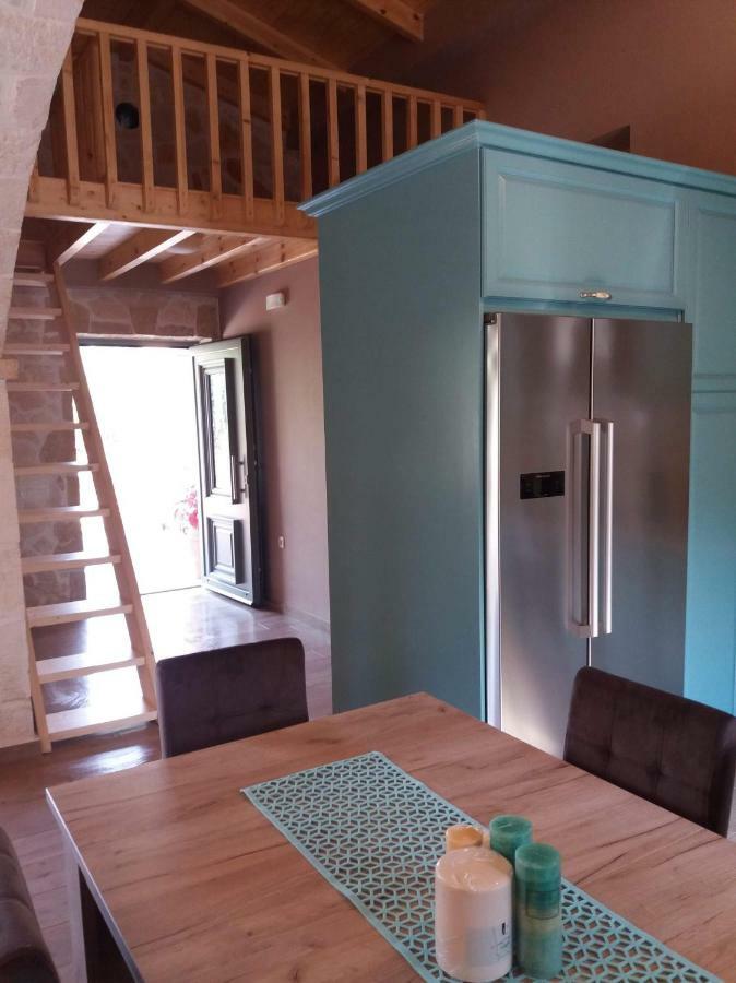 Villa Liberta Keri ภายนอก รูปภาพ