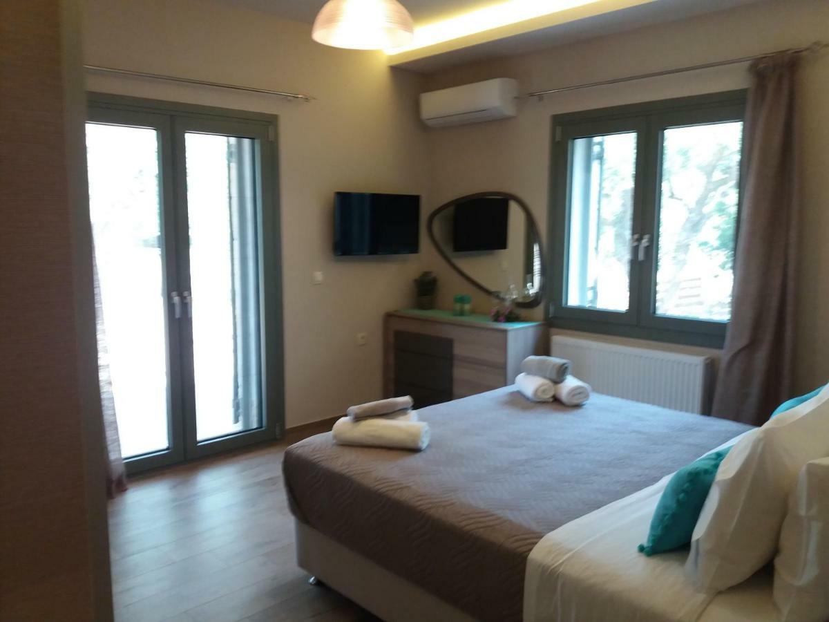 Villa Liberta Keri ภายนอก รูปภาพ